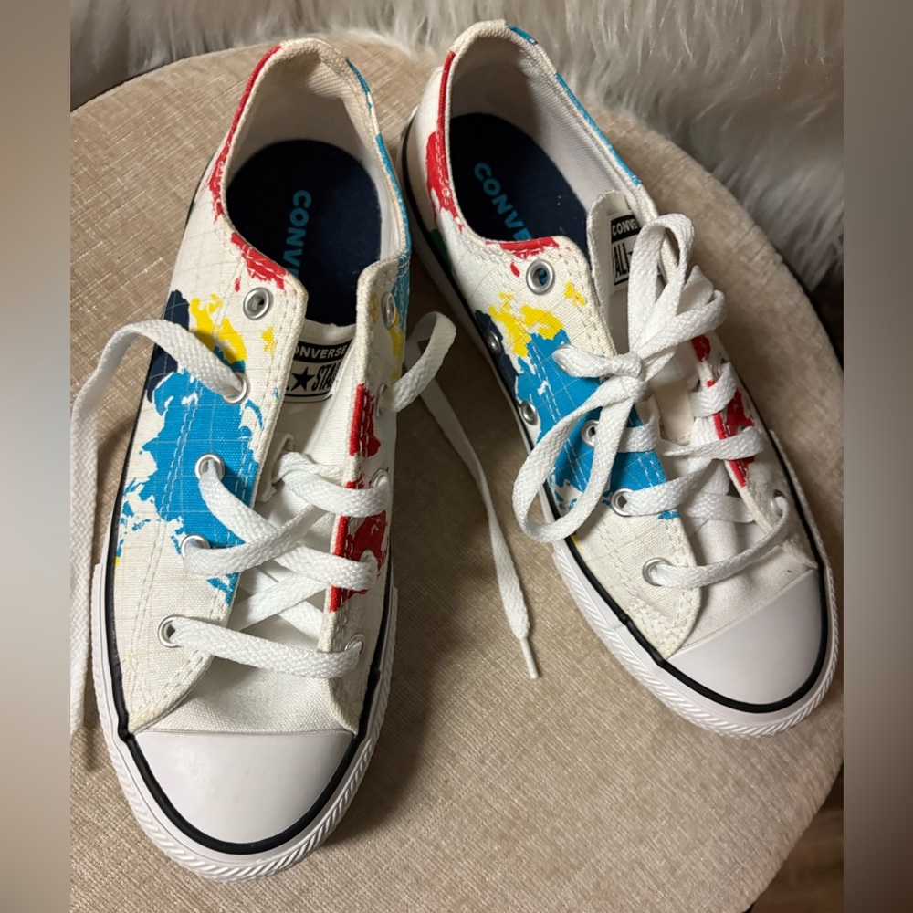 Converse Chuck Taylor All Star low Top Boys Size 4  Paint Splatter Excellent